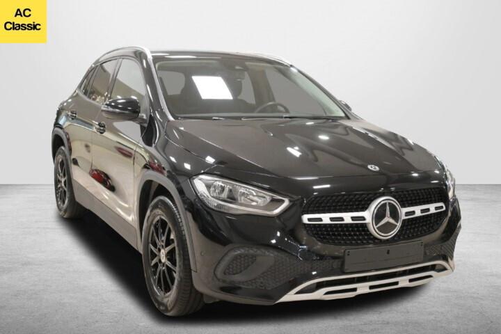 MERCEDES GLA 180D AUTOMATIC BUSINESS SOLUTION 115 CV
