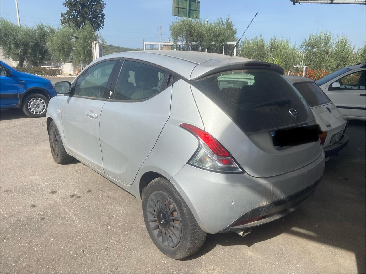 Lancia ypsilon benz gpl