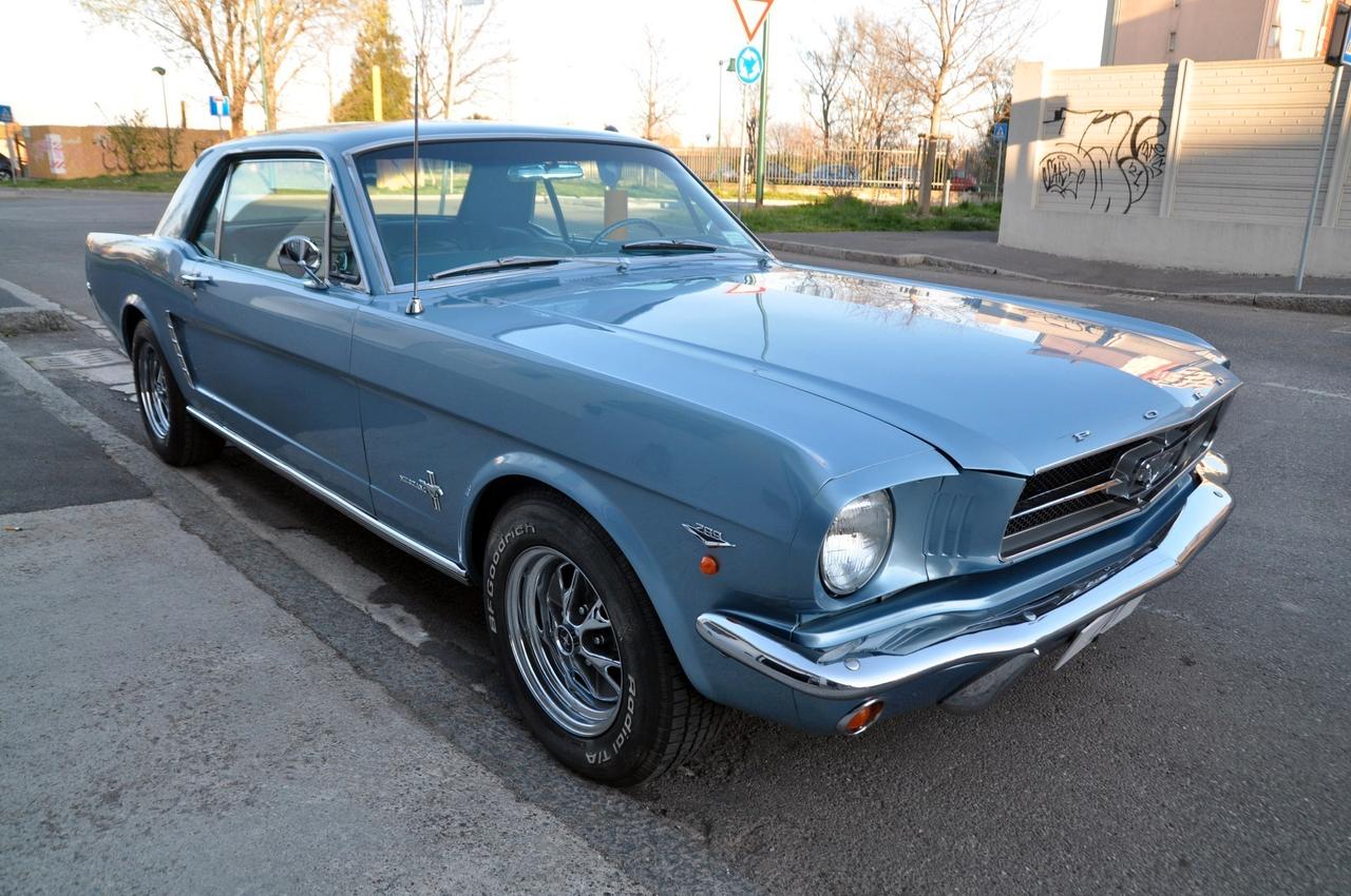 Ford Mustang Coupe’ 4.7 V8 200 CV – 1965