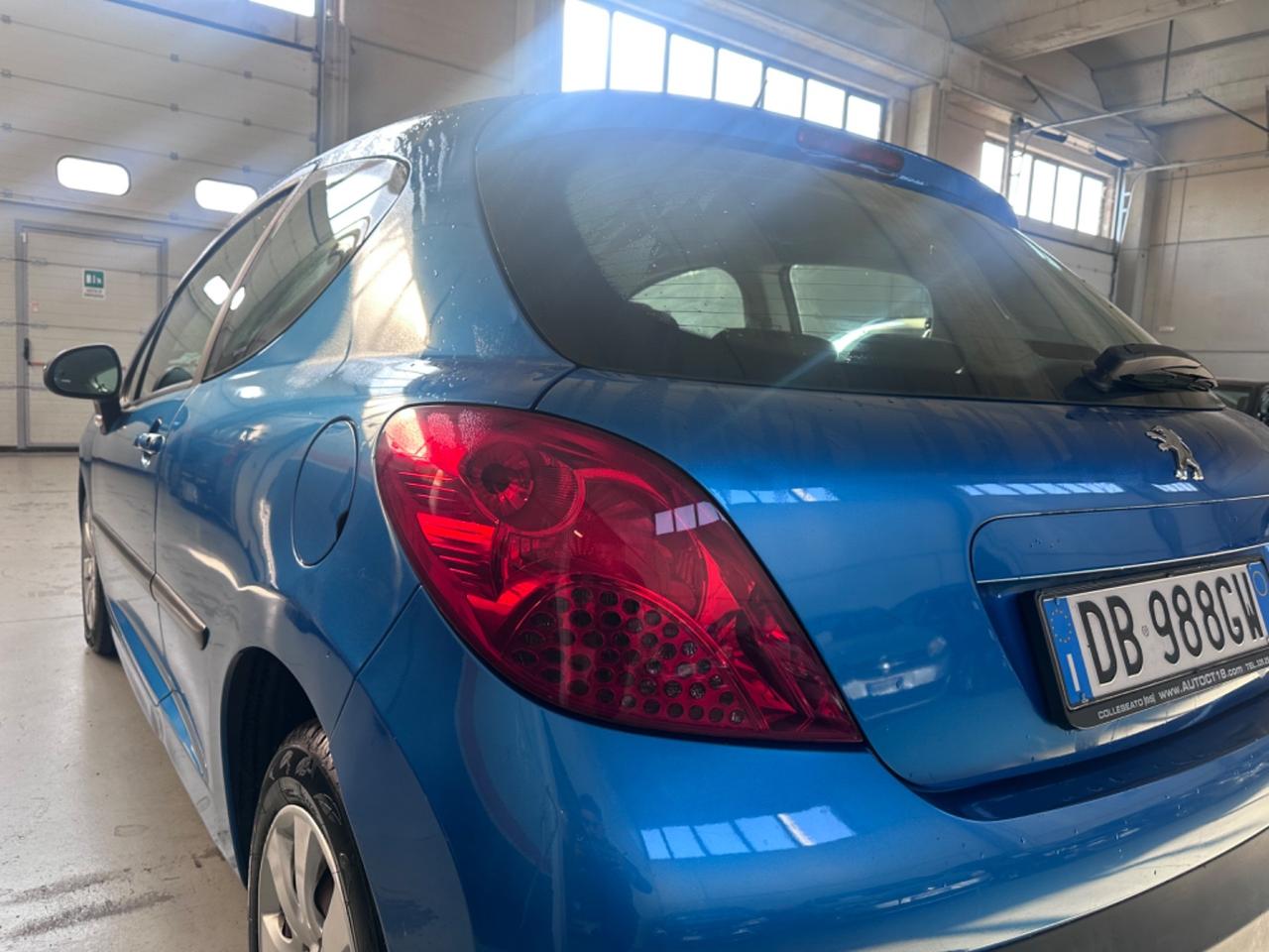 Peugeot 207 1.4 HDi 70CV 3p. ONE Line