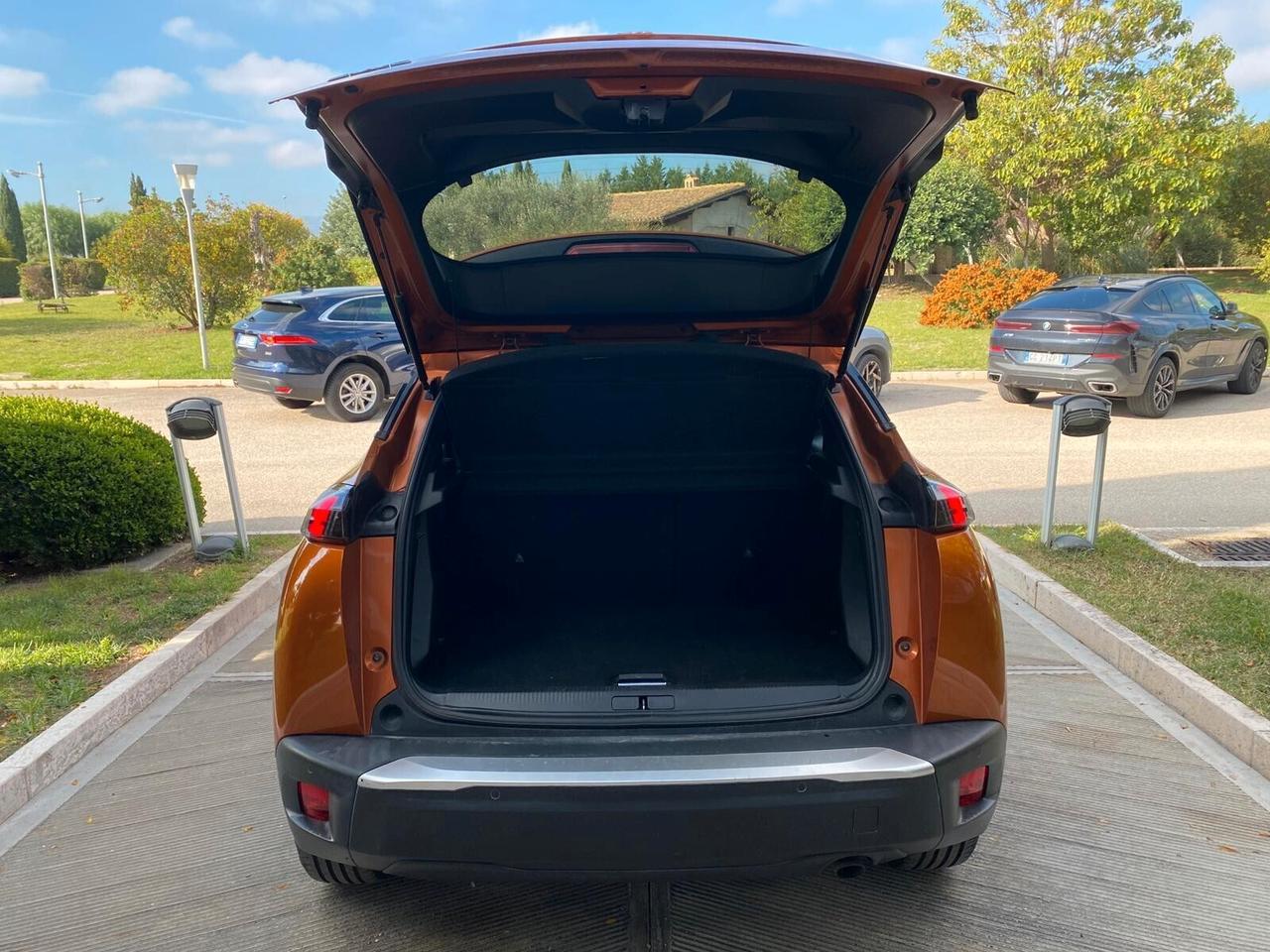 Peugeot 2008 PureTech 100 S&S Allure Pack