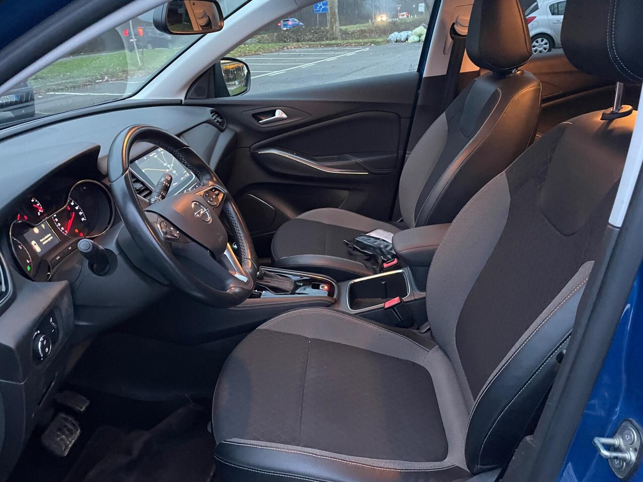 Opel Grandland X 1.6 diesel Ecotec*Automatik*Navi*Neopatnetati*