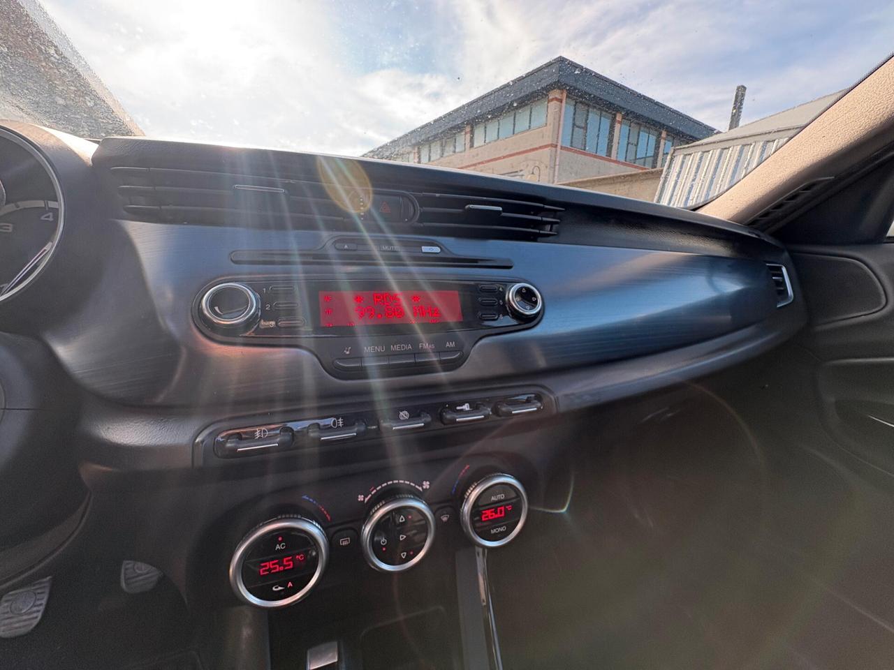 Alfa Romeo Giulietta 1.6 JTDm-2 105 CV Progression