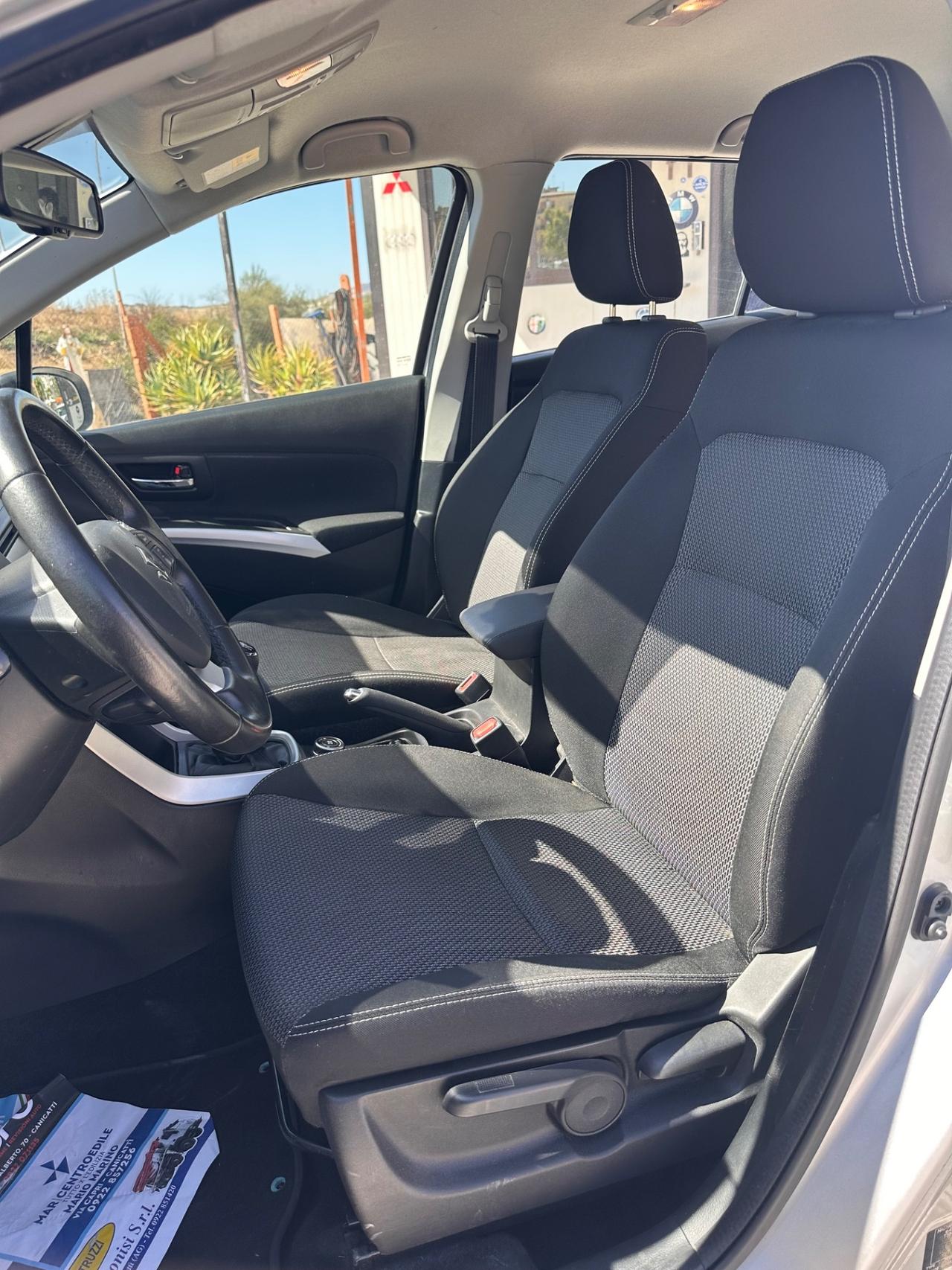 Suzuki S-Cross 1.6 DDiS 4WD All Grip Top