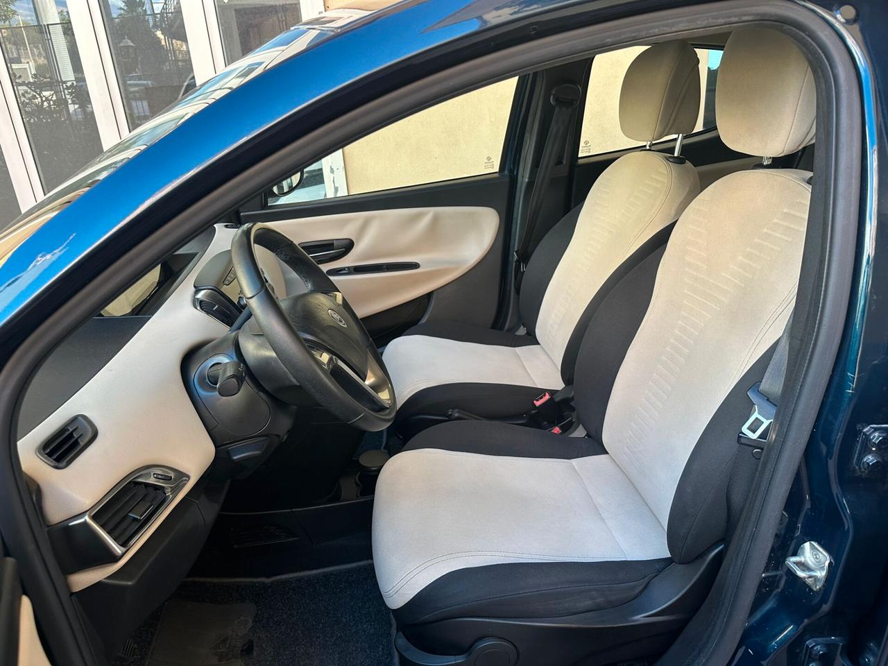 Lancia Ypsilon 1.2 69 CV 5 porte 30th Anniversary *Promo Black Friday*