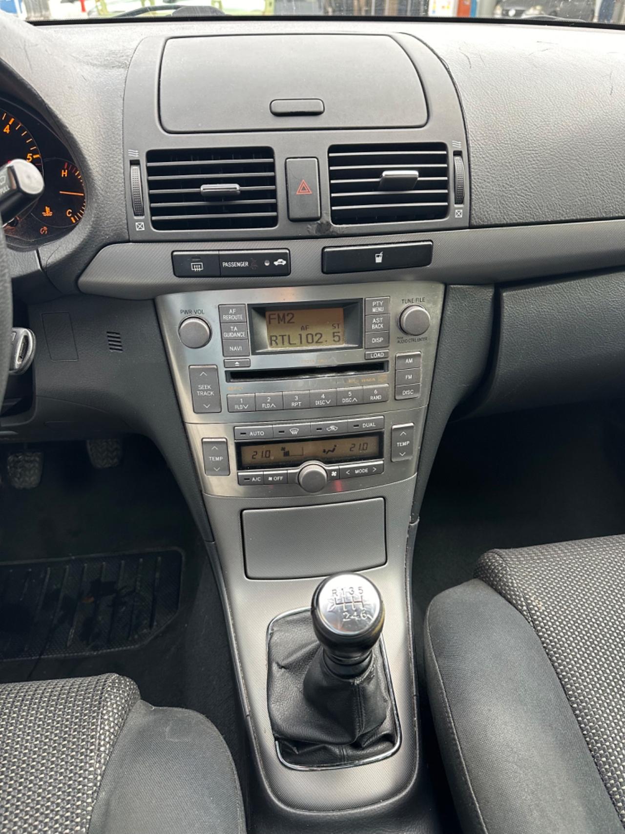 Toyota Avensis 2.0 D-4D 16V Station Wagon