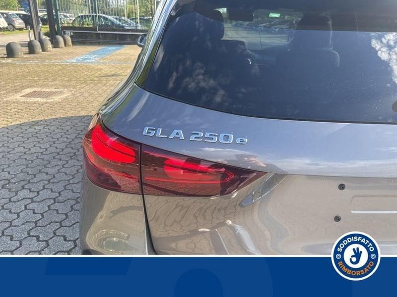 Mercedes-Benz GLA 250 E PLUG-IN HYBRID AUTOMATIC AMG line ADVANCED PLUS