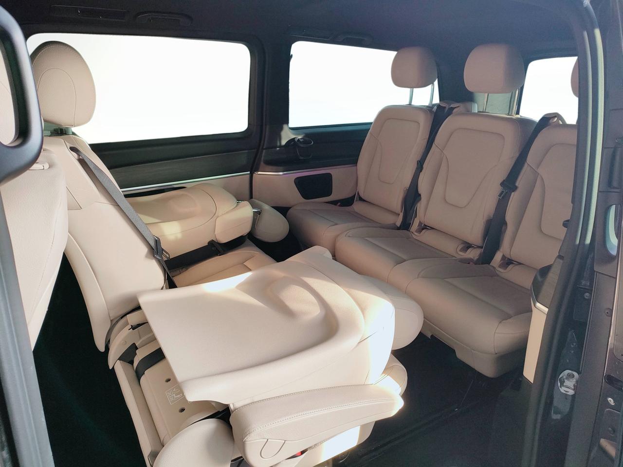 Mercedes-Benz Classe V 2024 Extralong - V Extralong 250 d Avantgarde auto