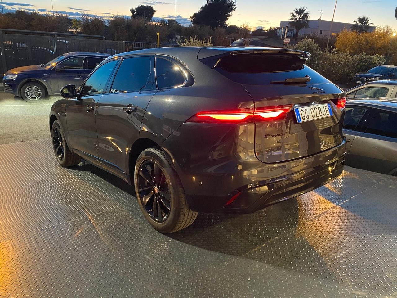 Jaguar F-Pace 2.0 D 204 CV AWD aut. SE