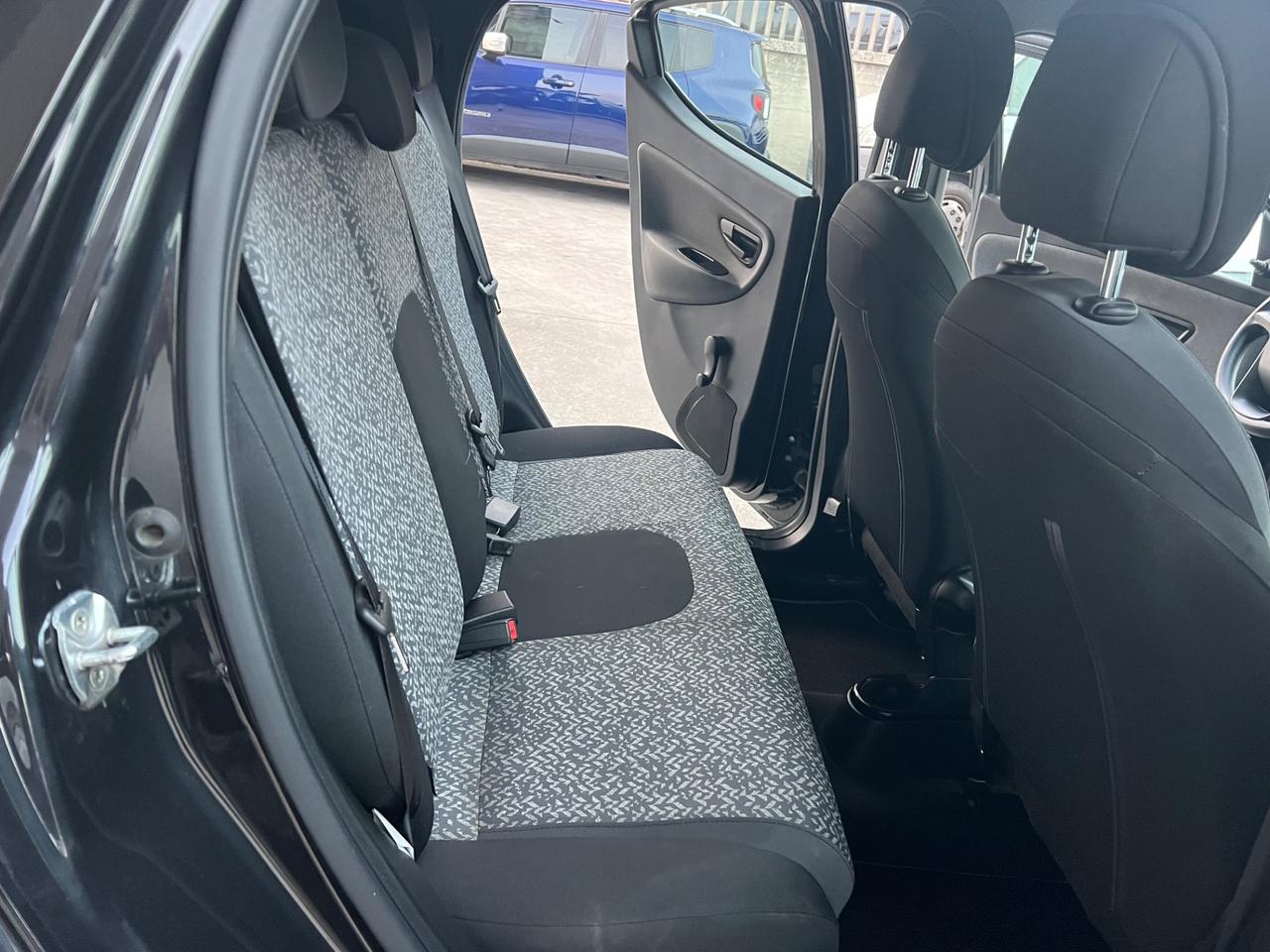 Lancia Ypsilon 1.2 69 CV 5 porte Elefantino Blu