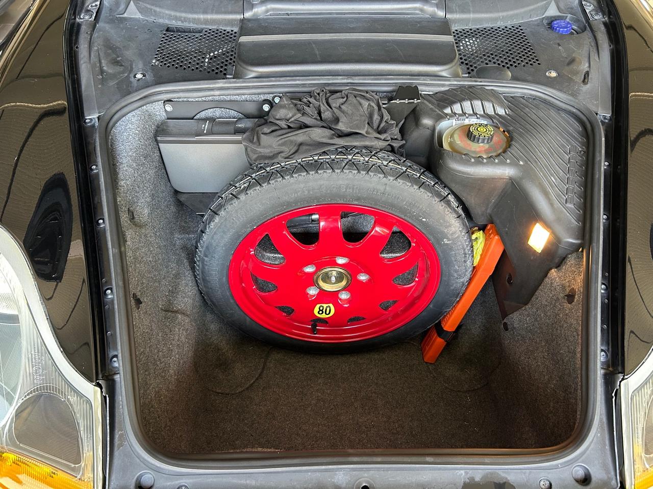 Porsche Boxster 2.5i 24V cat