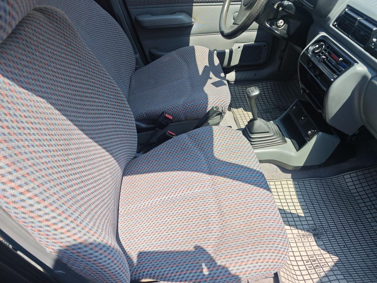 Ford Fiesta 1.1 5 porte Ghia