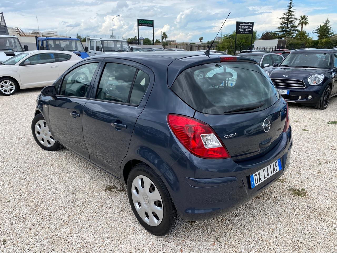 Opel Corsa 1.2 5 porte Cosmo