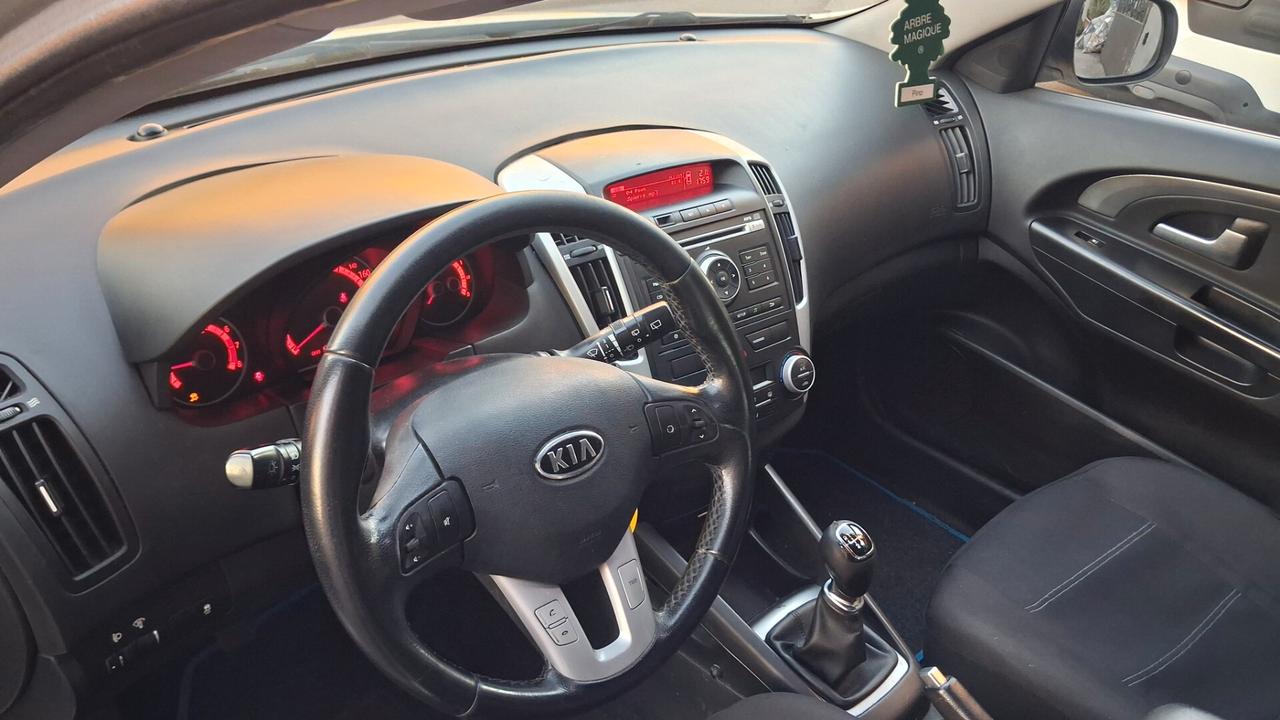 Kia Ceed cee'd 1.4 90CV 5p. EX Bi-Fuel