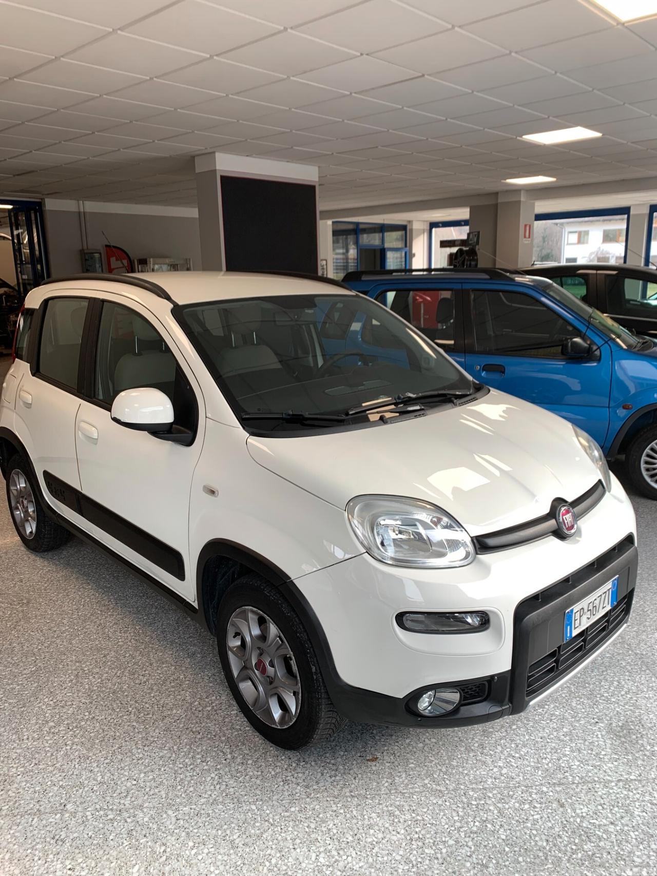 Fiat Panda 1.3 MJT 16V DPF 4x4 Climbing