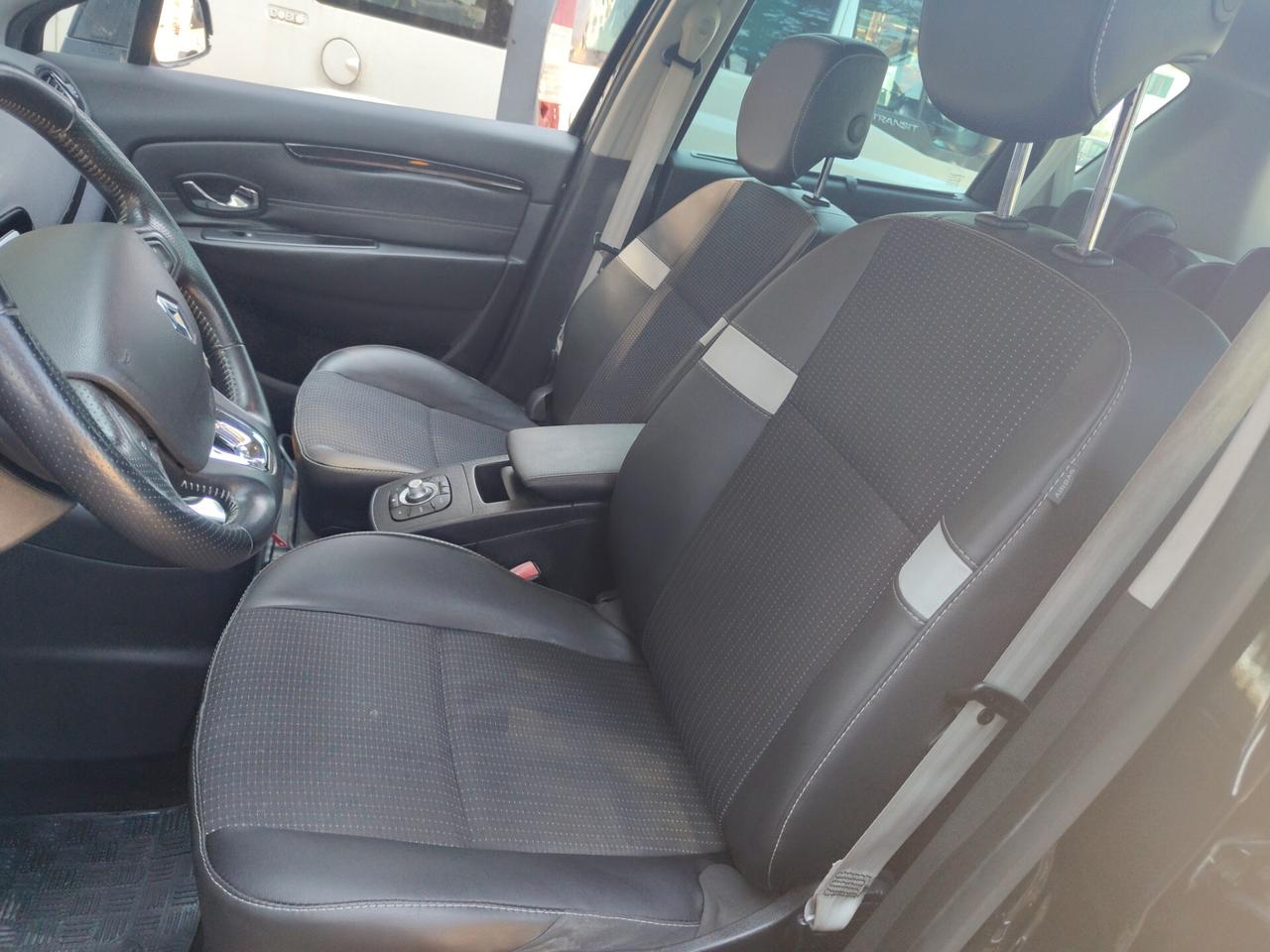 Renault Scenic XMod 1.6 dCi 130CV Bose sound