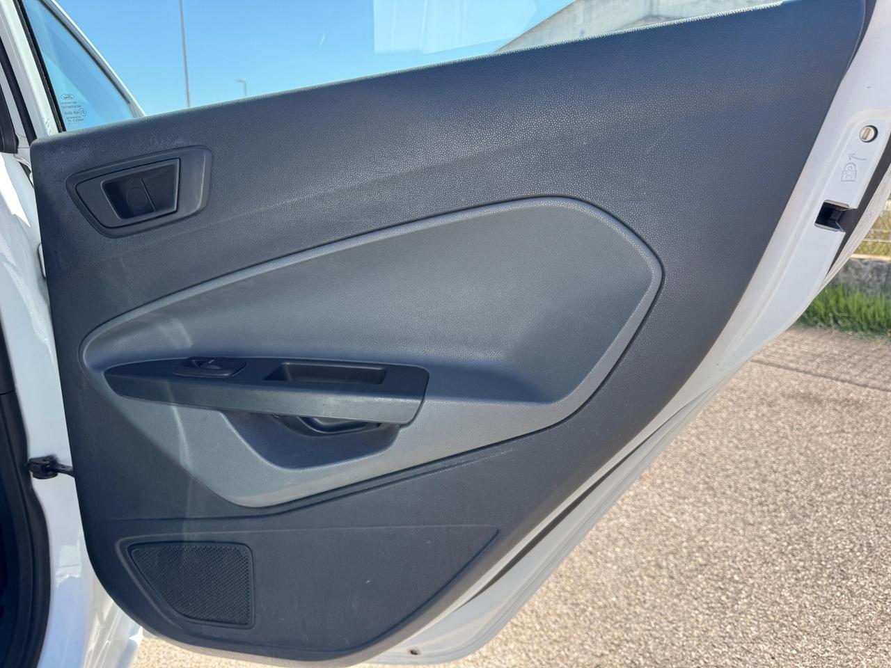Ford Fiesta 1.4 Bz.- GPL 5p GARANZIA 12 m