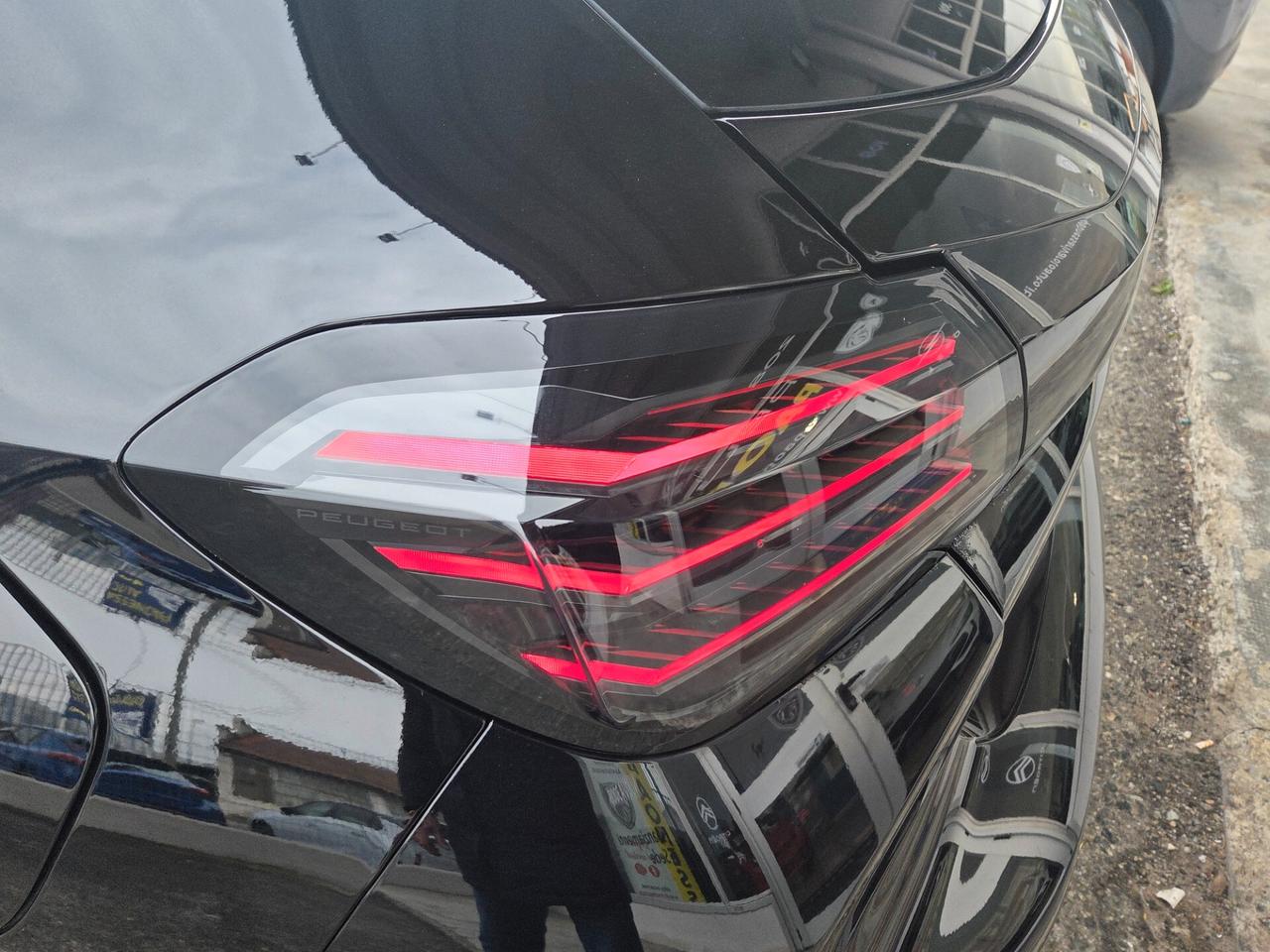 Peugeot 208 GT HYBRID KM0 NESSUN OBBLIGO FINANZIARIO