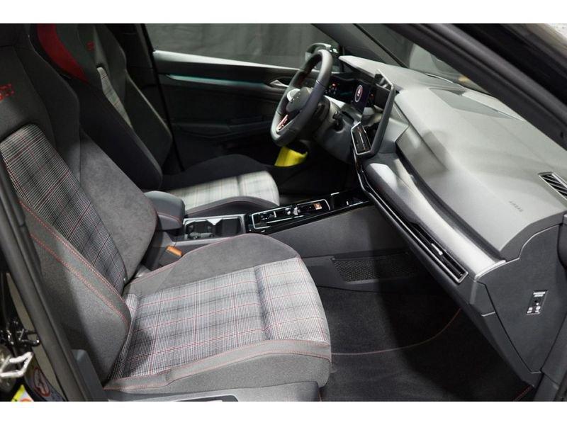 Volkswagen Golf 2.0 TSI GTI DSG 8.5 DCC MATRIX CAMERA TETTO HARMAN
