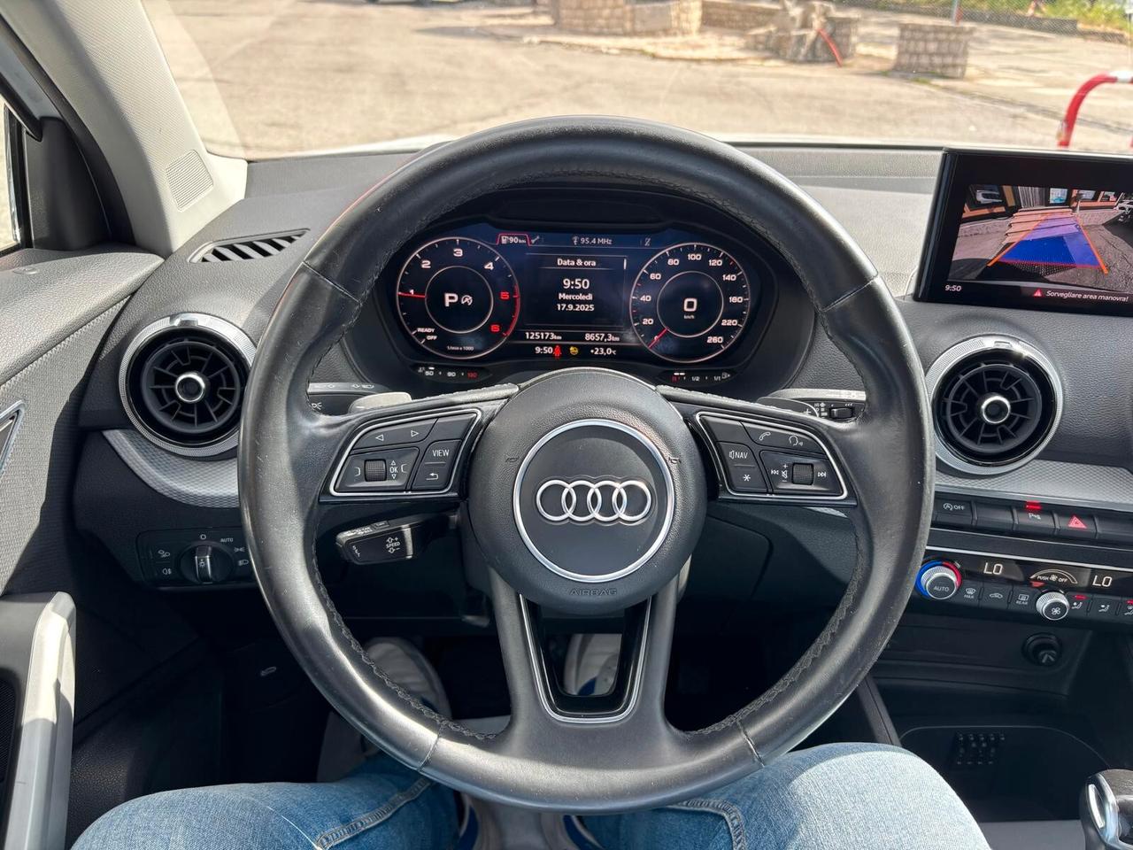 Audi Q2 35 TDI quattro S tronic Identity Black