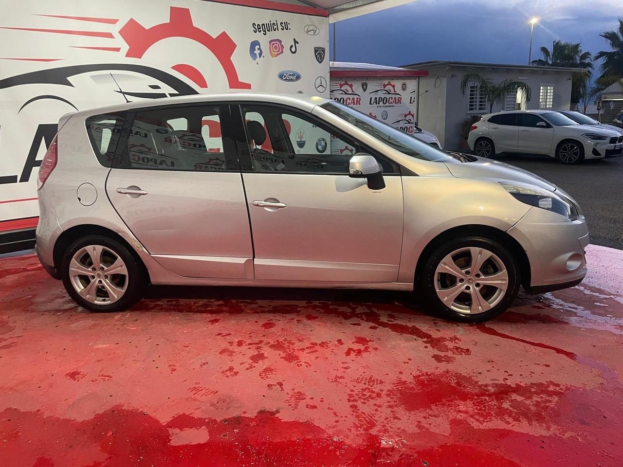 Renault Scenic Scénic X-Mod 1.9 dCi 130CV Luxe