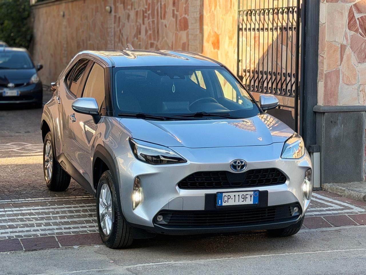 Toyota Yaris Cross 1.5 Hybrid E-CVT AWD Lounge