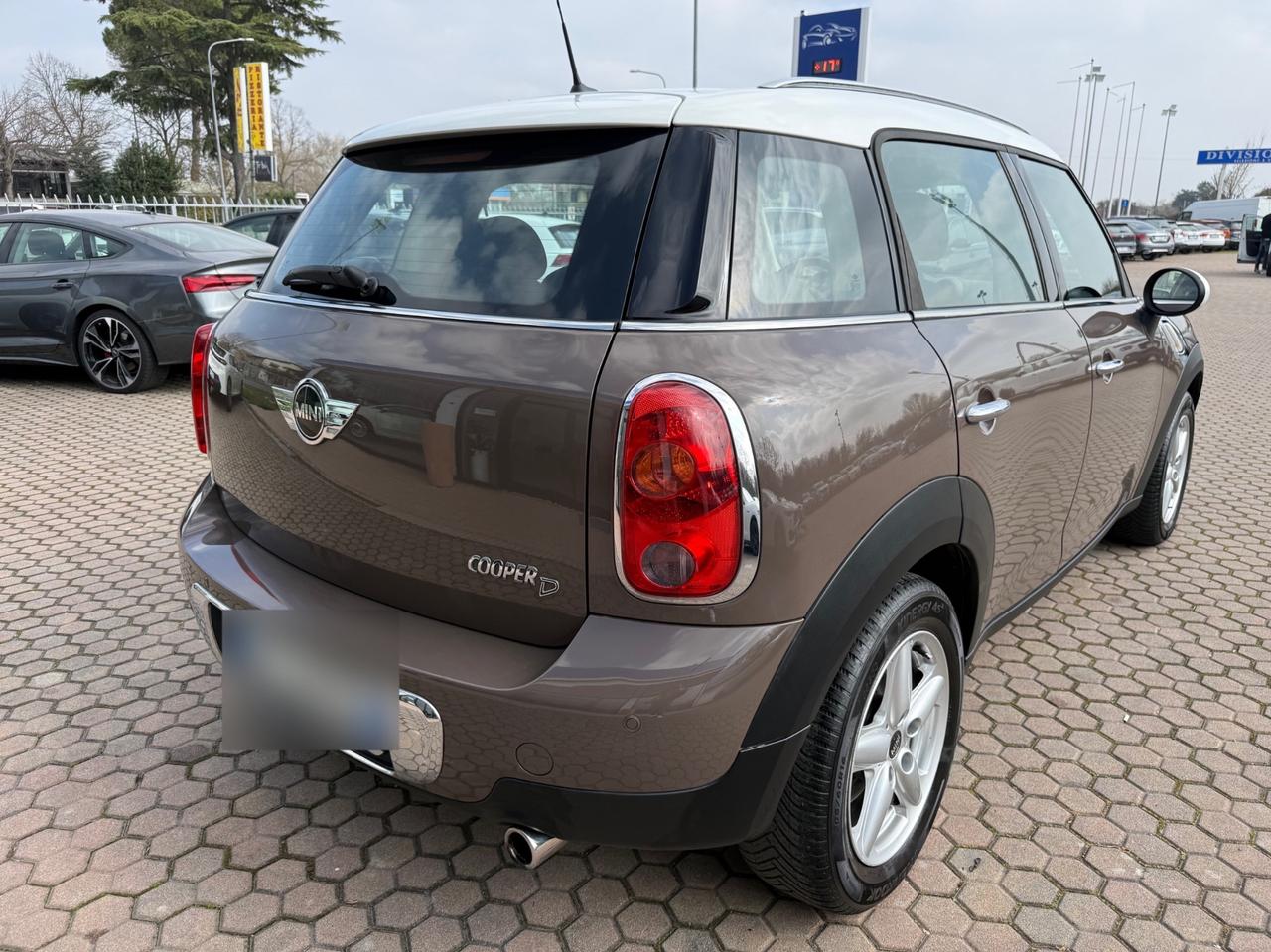 Mini One Countryman 2.0 Cooper D Automatica ADATTA AI NEOPATENTATI