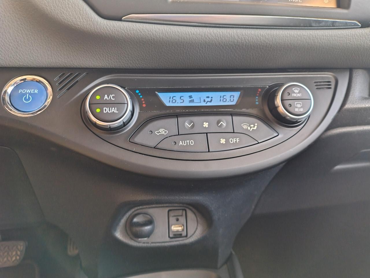 Toyota Yaris 1.5 Hybrid 5 porte Active