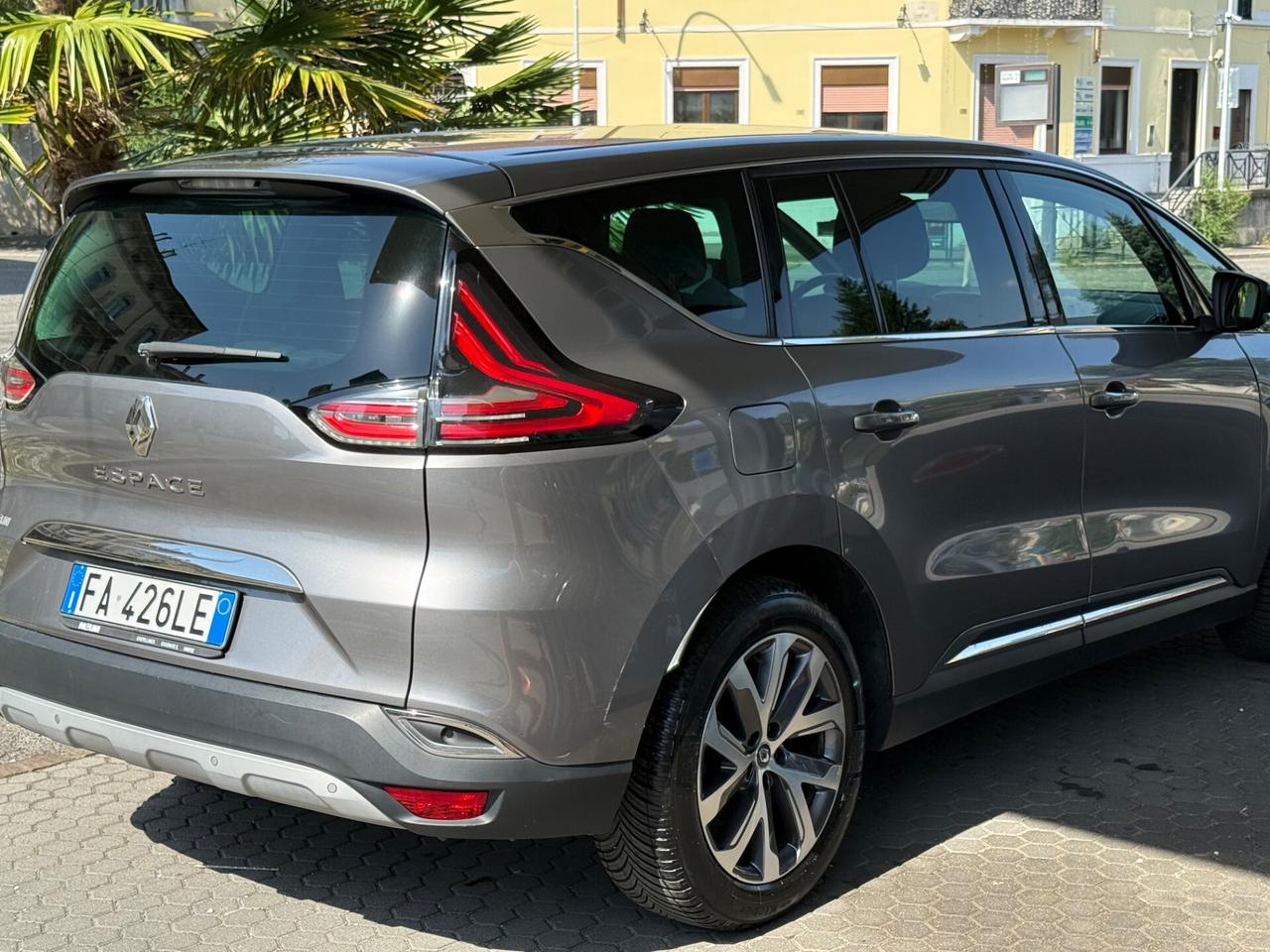 Renault Espace dCi 160CV EDC Energy Initiale Paris 4Control