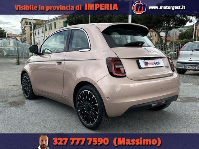 FIAT 500e 3+1 42 kWh La Prima OroRosa
