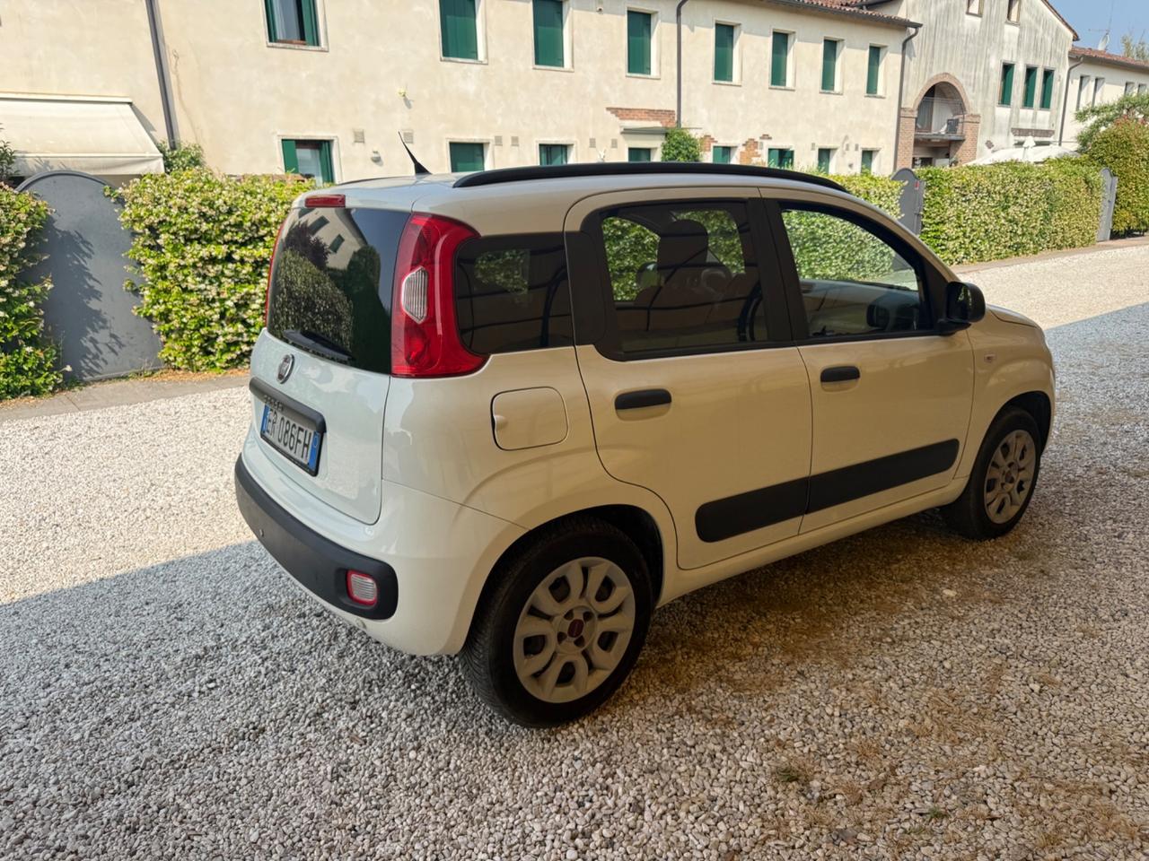 Fiat Panda 0.9 TwinAir Turbo Natural Power Lounge