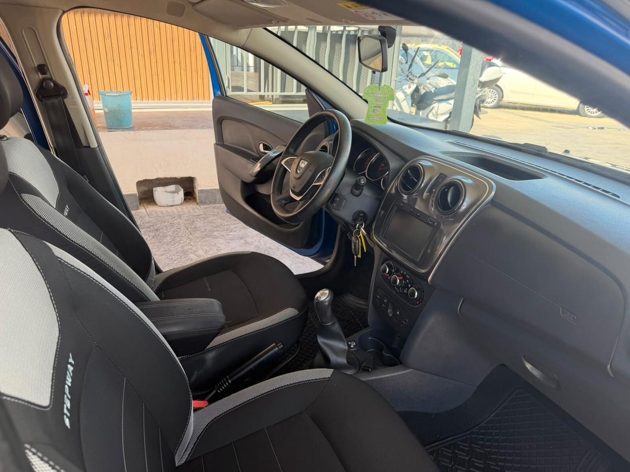 Dacia Sandero Stepway 1.0 TCe 100CV ECO-G 15th Anniversary
