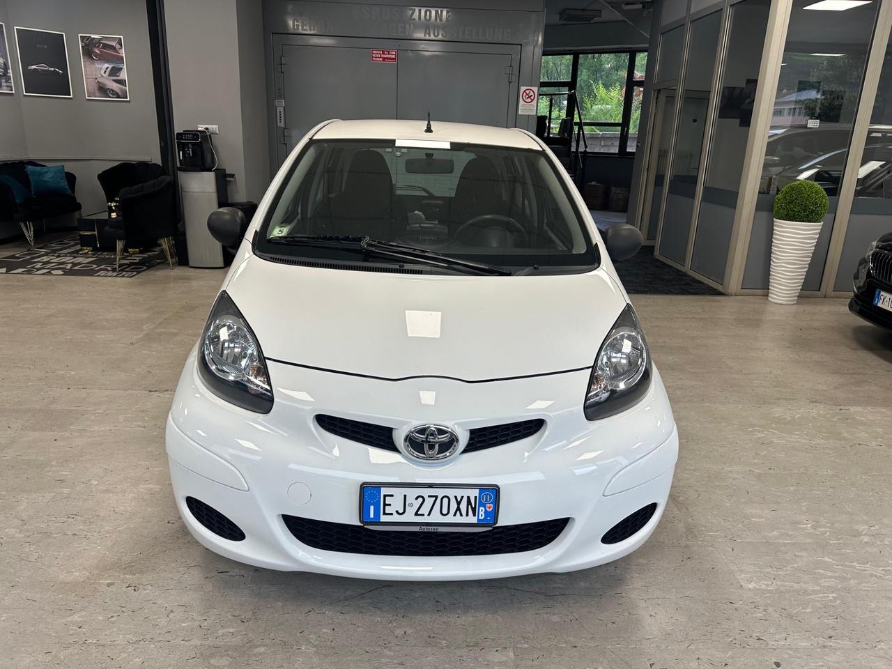 Toyota Aygo 1.0 12V VVT-i 5 porte Deep Ocean Connect