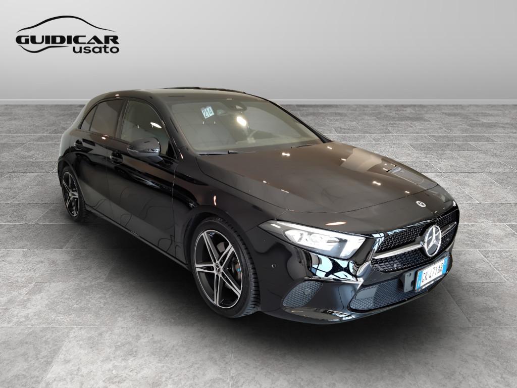 Mercedes-Benz Classe A - W177 2018 - A 180 d Sport Night edition