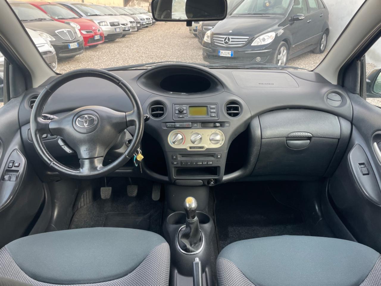 Toyota Yaris 1.0i 16V cat 3 porte Sol Perfetta !