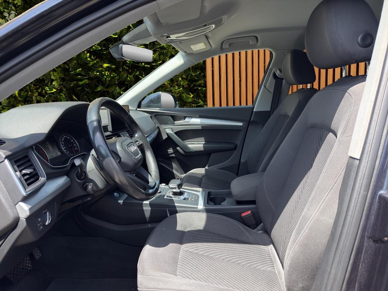 Audi Q5 2.0 TDI quattro S tronic Business Sport