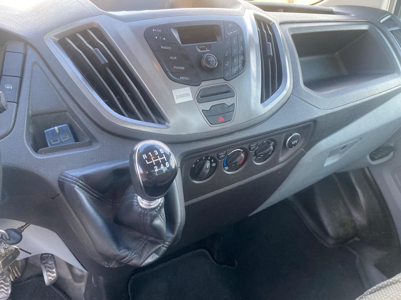 Ford transit con ribaltabile 3 lati