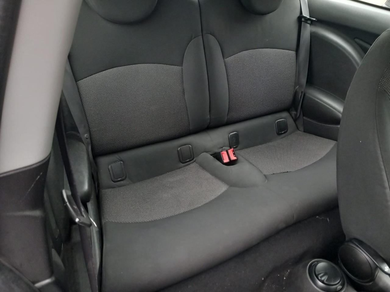Mini 1.6 16V Cooper D