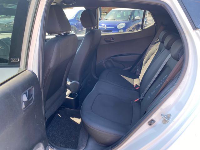 HYUNDAI i10 1.0 MPI Go!