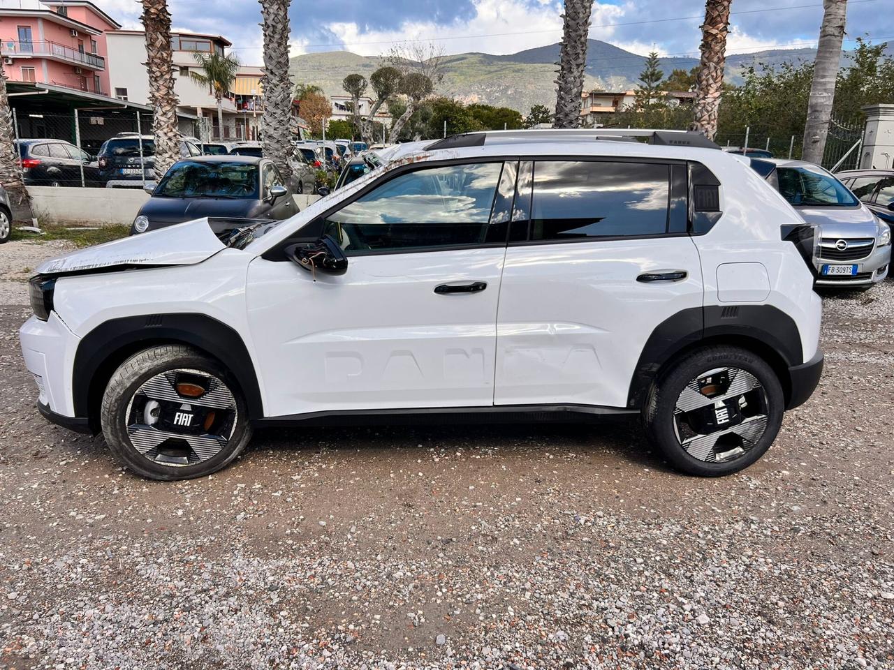Fiat Grande Panda 1.2 Hybrid 110 CV S&S La Prima