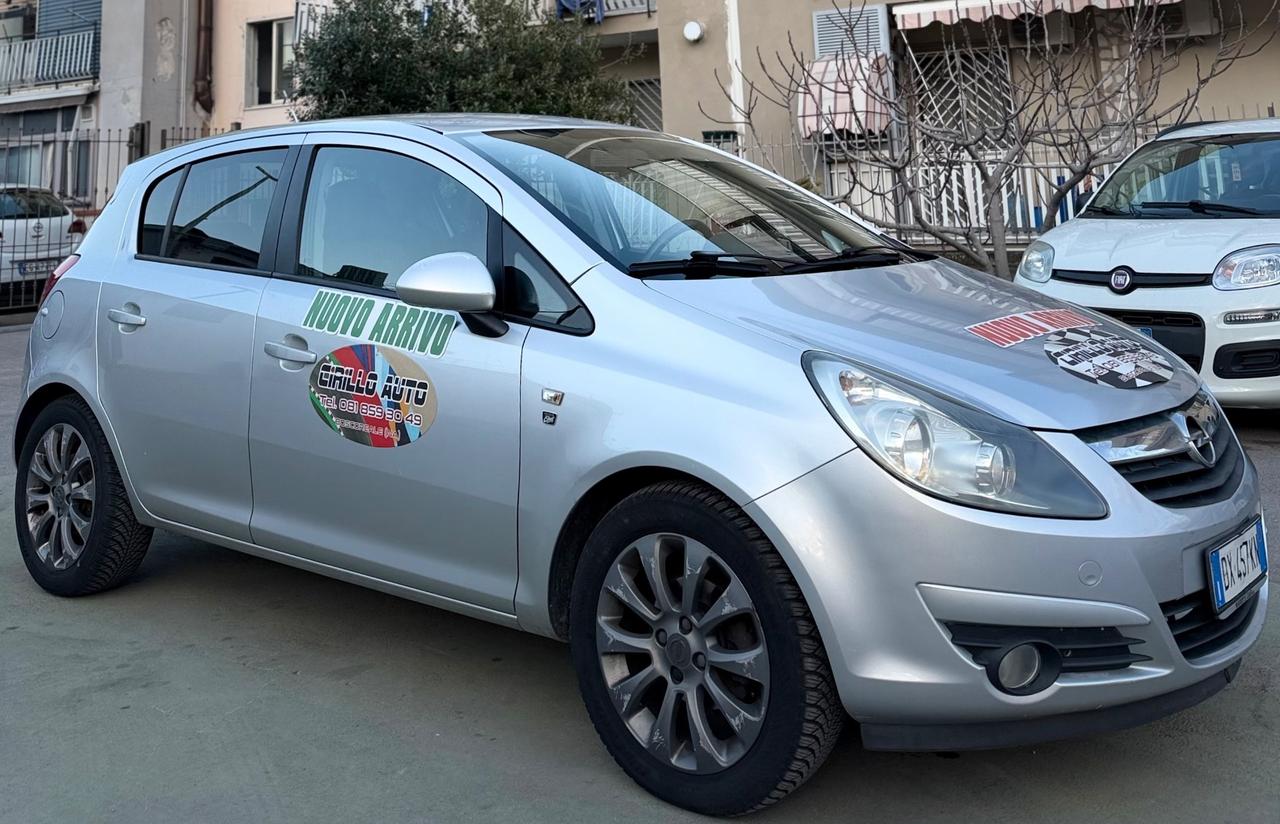 Opel Corsa 1.2 Benzina Automatica 85 Cv