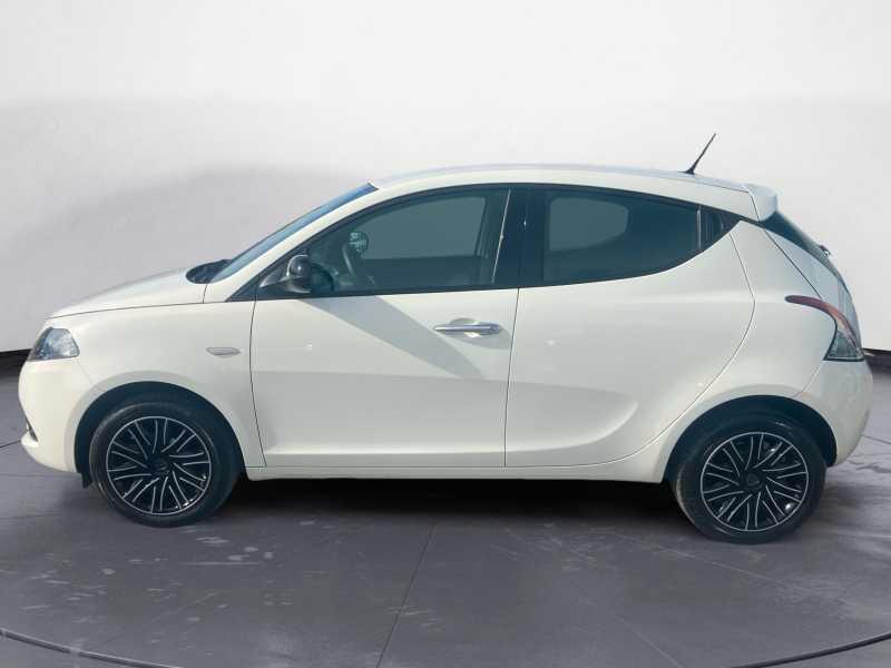 LANCIA Ypsilon 1.0 firefly hybrid Silver 70c