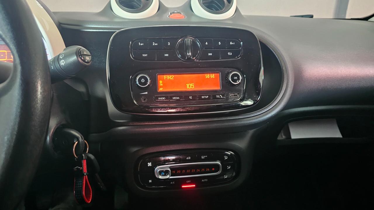 Smart ForFour 70 1.0 twinamic Youngster