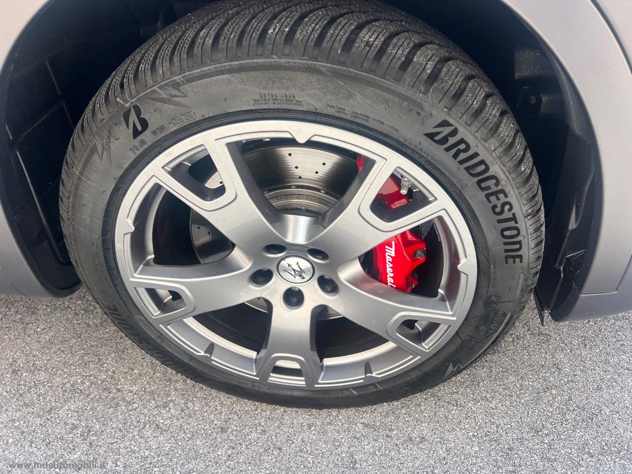 MASERATI Levante V6 AWD Gransport 350CV TETTO 20 CAMERA 360