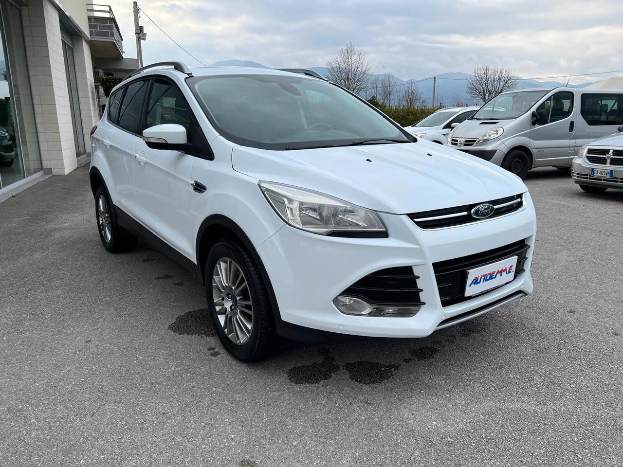 Ford Kuga 2.0 TDCI 140 CV 4WD Powershift Titanium