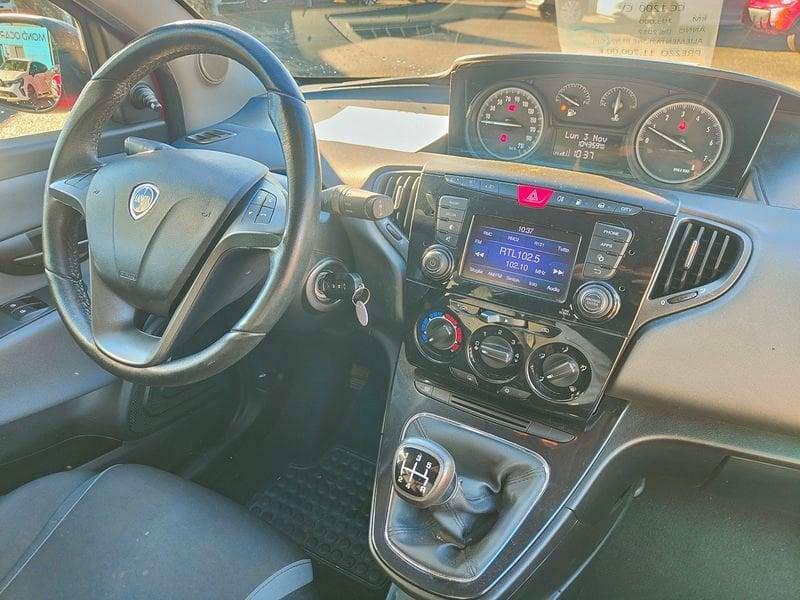 Lancia Ypsilon III 2015 5 Porte 1.2 Ecochic 69cv Gold my16