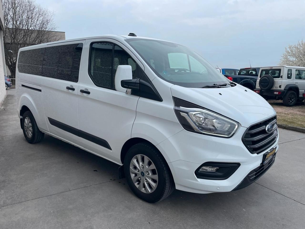 Ford Transit Custom 2.0 EcoBlue 130 cv 9 posti Cambio Automatico