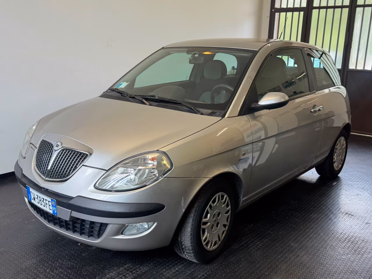 Lancia Ypsilon 1.2 Oro - adatta a neopatentati