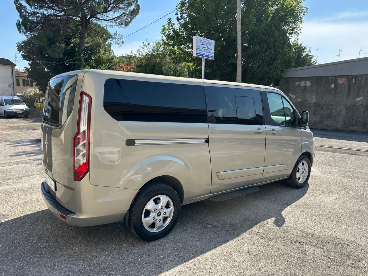 Ford Tourneo 2.0 TDCi 130CV aut. PL Finanziabile