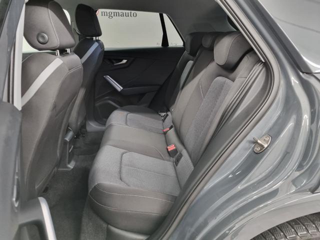 AUDI Q2 35 TFSI S tronic Identity Black